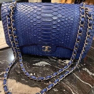 Chanel Jumbo classic Python